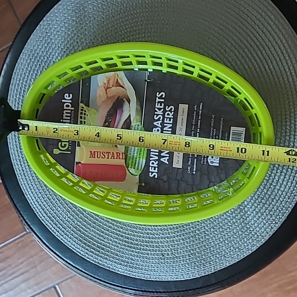 Serving Baskets & Liners - Picture 6 of 8